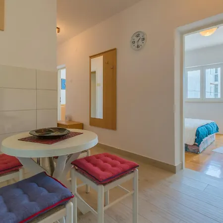 Apartment Podvezanec *