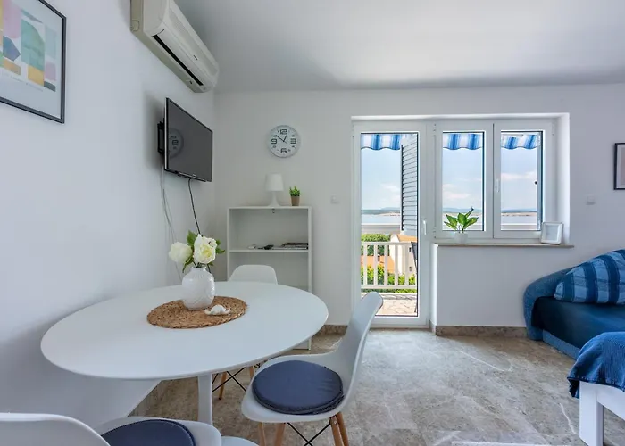 Podvezanec アパート