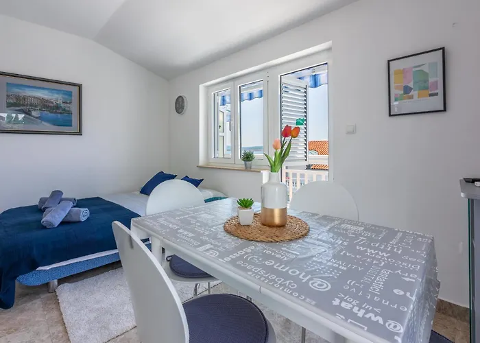 アパート Podvezanec