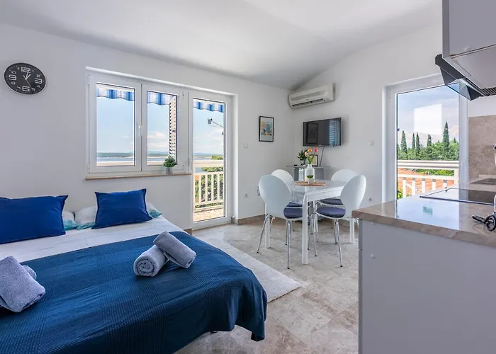 Podvezanec アパート