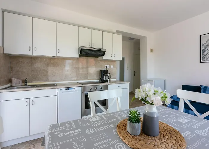 Podvezanec アパート *