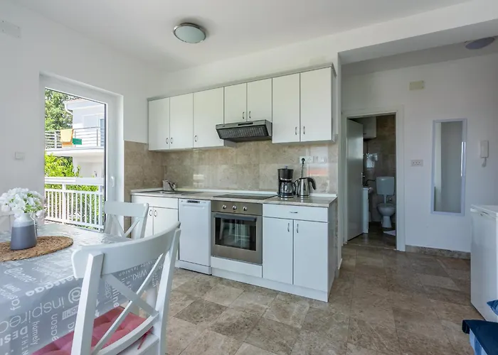 Podvezanec ドラマリ