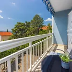 Apartman Podvezanec Dramalj