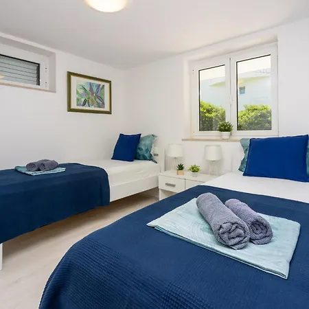 Apartment Podvezanec