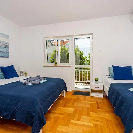 Apartament Podvezanec Dramalj