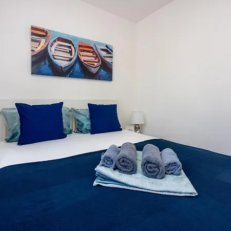 Podvezanec Apartment