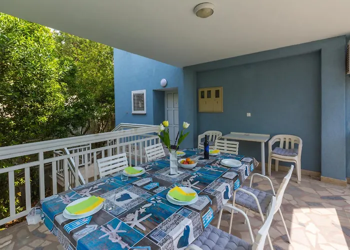 Daire Podvezanec Dramalj