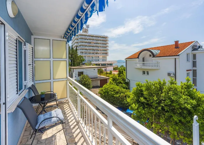 Podvezanec Daire Dramalj